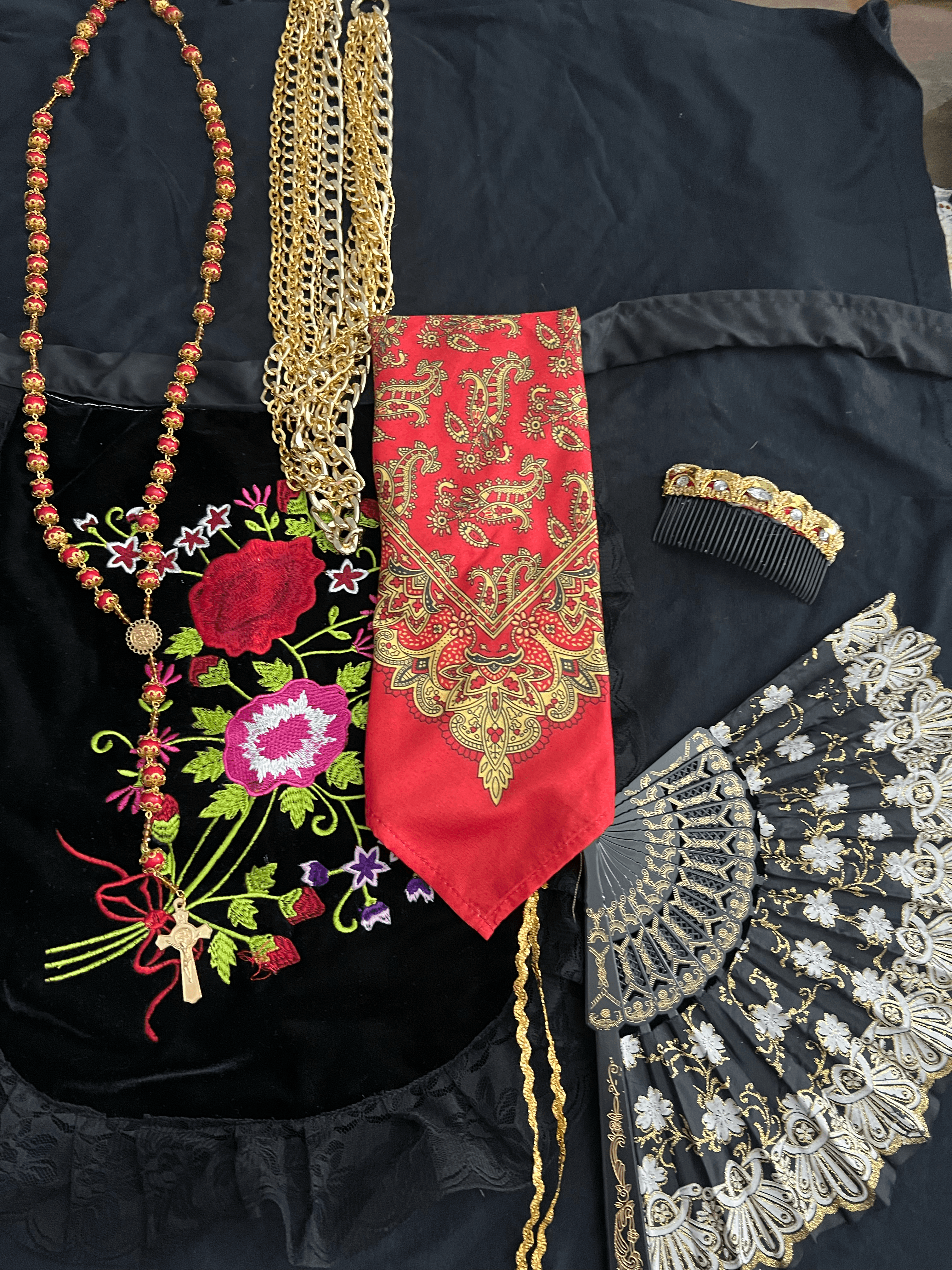 Detailed folklórico dress kit with embroidered falda and accessories